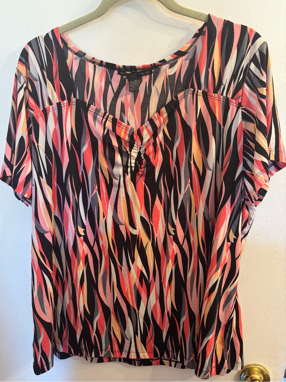 Black Multi-Color Short Sleeve V-Neck Top